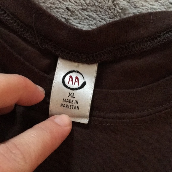 AA super star cap sleeve tee xl runs slim brown - Picture 3 of 8